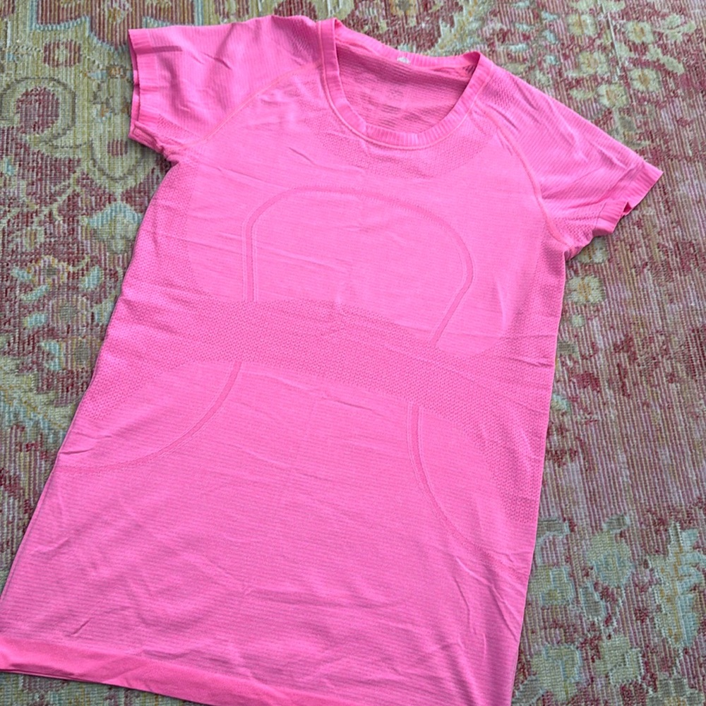 Lululemon Swiftly short sleeve top